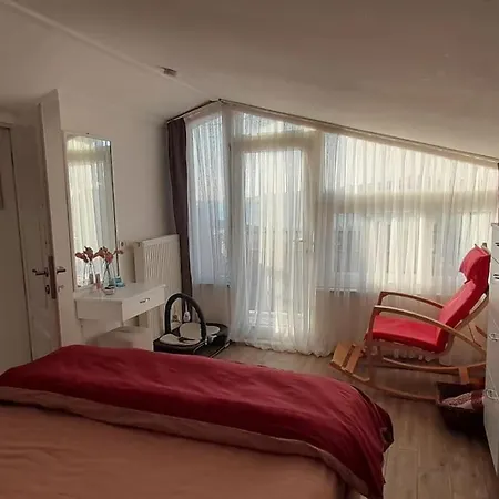 Aj Muestakil Ev Doert Odali Ayvalı