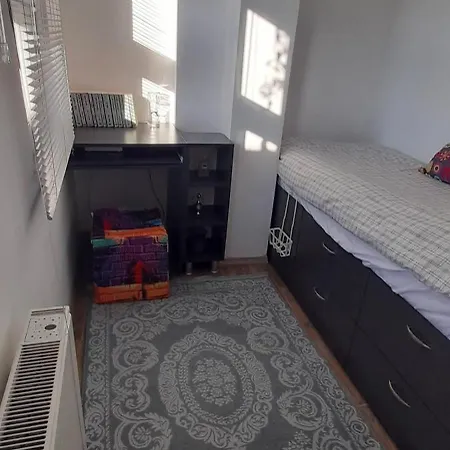 Aj Muestakil Ev Doert Odali *