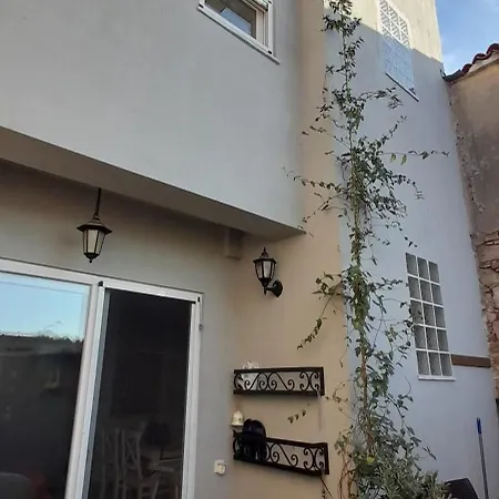 Aj Muestakil Ev Doert Odali